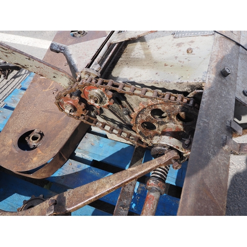1753 - Massey Ferguson fertiliser attachment. Model 726. S/n T3974