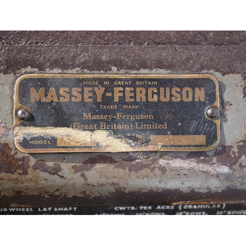 1754 - Massey Ferguson fertilise attachment. Model 726. S/n P2495