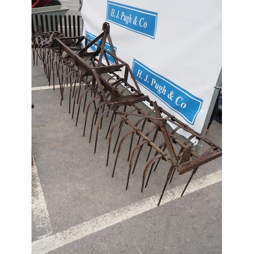 1755 - Massey Ferguson folding weeder. Model 709. S/n R9592