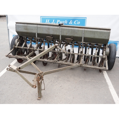 1758 - Ferguson corn drill. Type GPE6. Badged