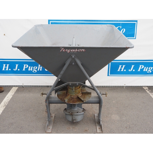 1759 - Massey Ferguson fertiliser spreader with PTO shaft. Type 781. Badged. S/n. 1844