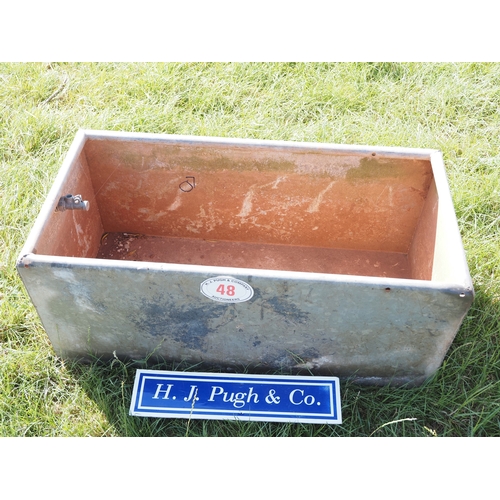 Lot 48        