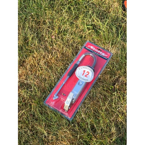 Lot 12        
