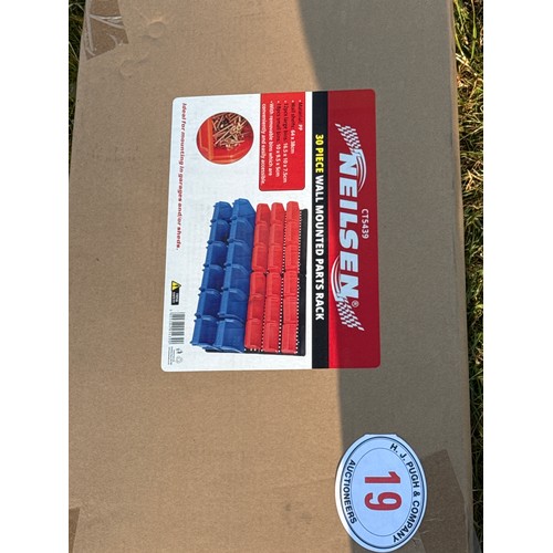 Lot 19        