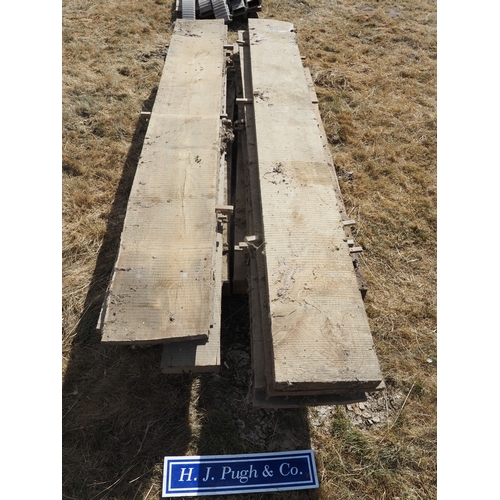 121 - Oak timber boards 1