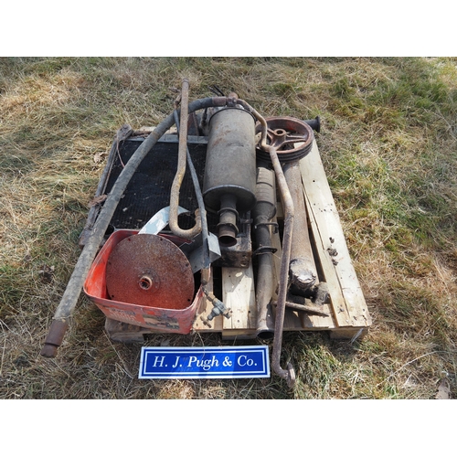 126 - Radiator, prop shaft etc