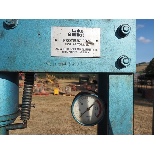 84 - Lake & Elliot 20 ton press