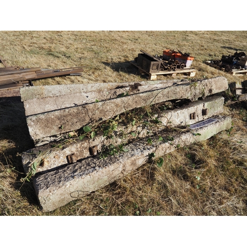 92 - Concrete railway sleepers
