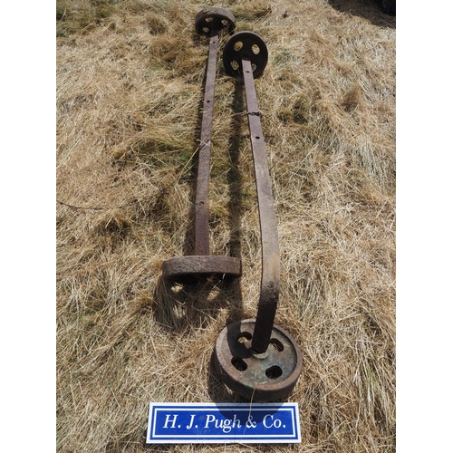 103 - Axles and wheels 6ft - 2. A/F