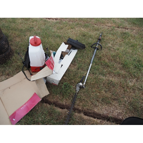 54 - Knapsach sprayer and attachments
