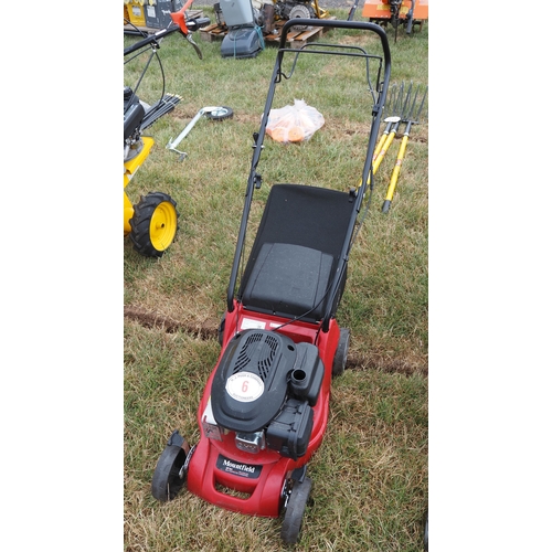 6 - Mountfield SP164 mower