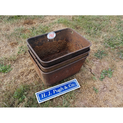 752 - Cast iron troughs, 1 damaged