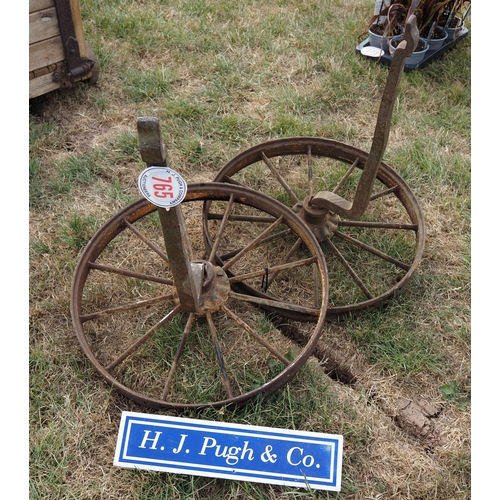 Lot 765       