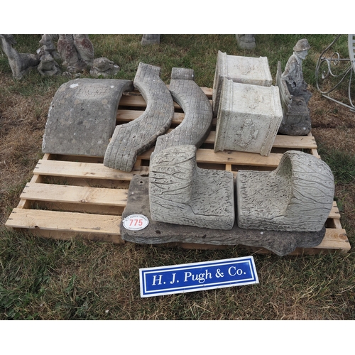 Lot 775       