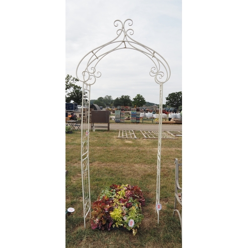 Lot 808       