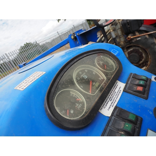 2060 - Land Legend DF404 4x4 tractor, 2016. C/w front end loader and 4 in 1 bucket. Vendor states 340 hours... 