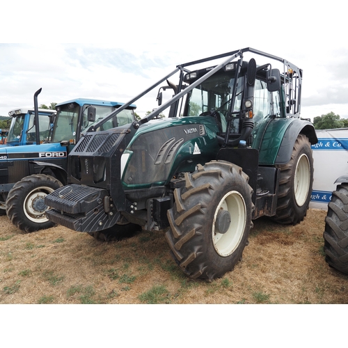 2064 - Valtra Versu T163E tractor. Runs and drives, showing 9074 hours. 50K transmission. C/w set of 14 40k... 