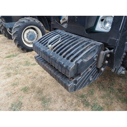 2064 - Valtra Versu T163E tractor. Runs and drives, showing 9074 hours. 50K transmission. C/w set of 14 40k... 
