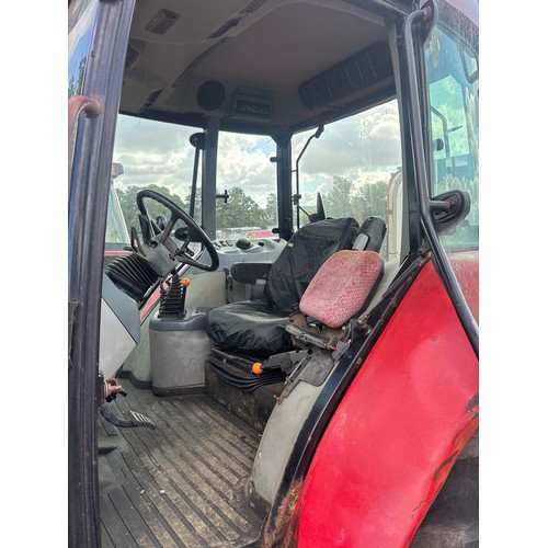 2061 - McCormick CX105 Xtrashift 4wd tractor. Showing 6270 hours. Runs  C/w Quicke Q30 loader and dual assi... 