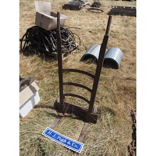 Lot 32        