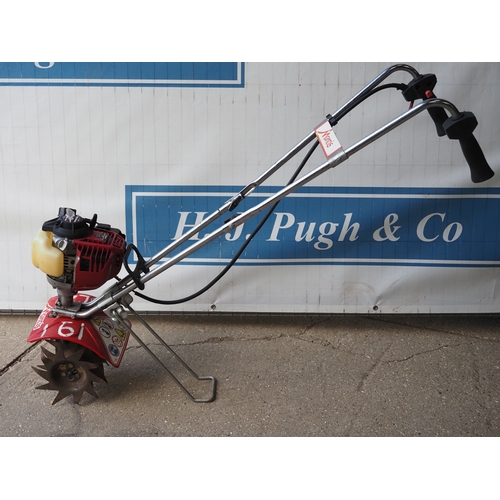 18 - Mantis garden tiller