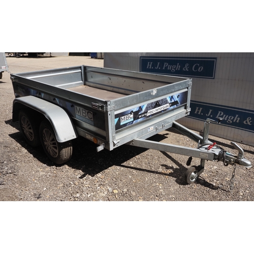 61 - MCB Remorques tandem axle car trailer 8x4ft, 750kg