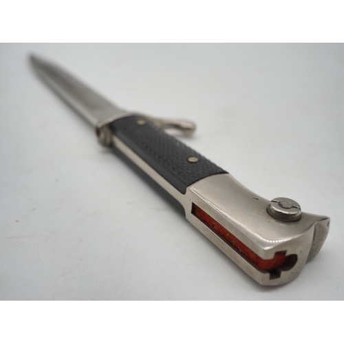 28 - WW2 German K98 Short Dress Bayonet. With a hilt featuring a chequered black grip & curved cross guar... 