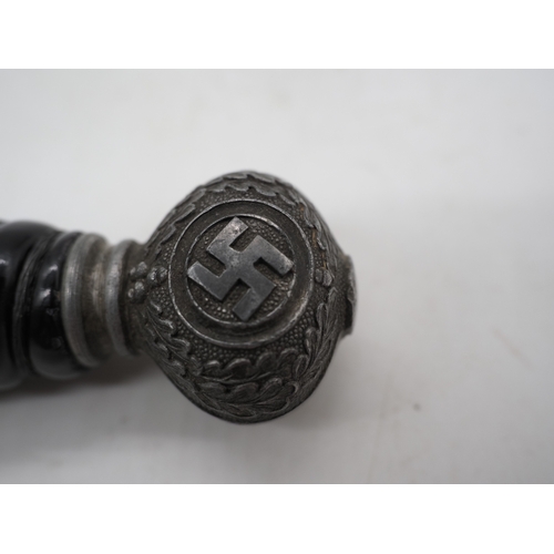 60 - WW2 German Luftwaffe Second Pattern Dress Dagger. Black celluloid grip with wire binding complete wi... 