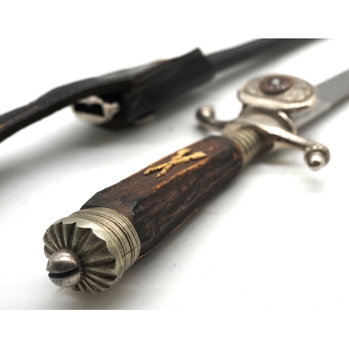15 - Third Reich Shooting Association Dagger. With stag horn grip and brass crossed rifles inlaid. Nickel... 