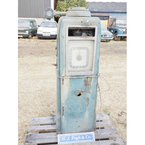 22 - Avery Hardroll forecourt petrol pump. S/n 315559