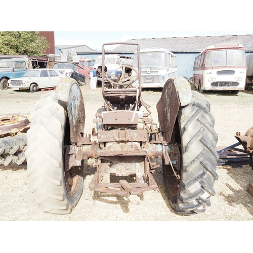 33 - Fordson E27N tractor parts