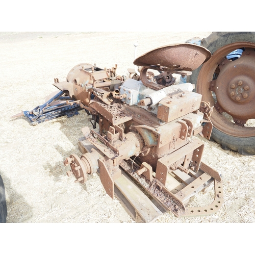 34 - Fordson E27N tractor parts