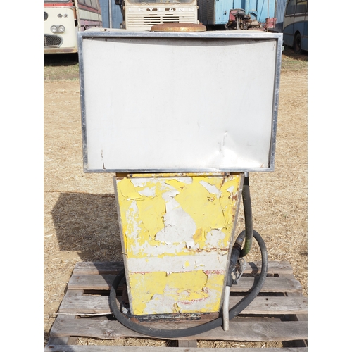 36 - Avery Hardroll forecourt petrol pump