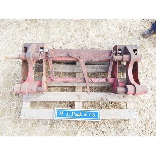 25 - Loader headstock