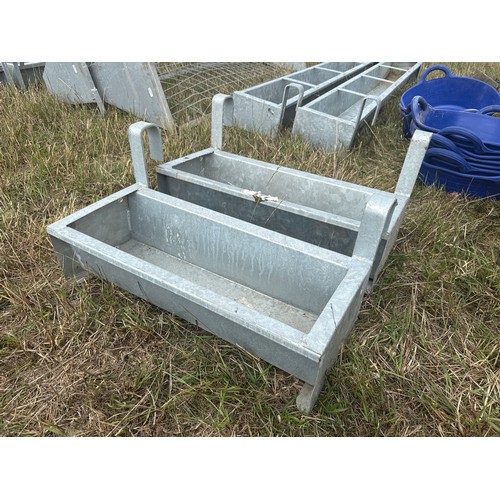 46 - Galvanised hook on feeders 2ft. Unused - 2