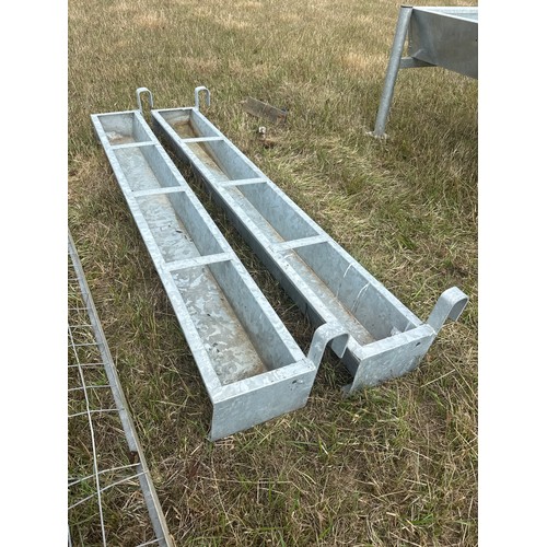 47 - Galvanised feeders 6ft. Unused - 2