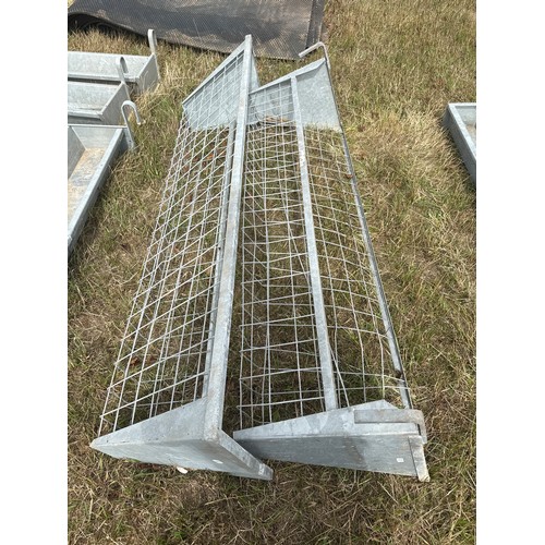 49 - Galvanised hook on feeder 6ft, with wire mesh. Unused- 2