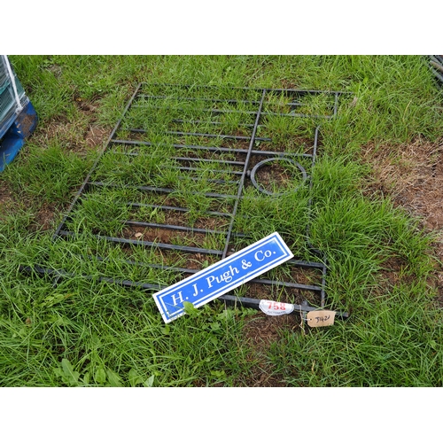 Lot 758       