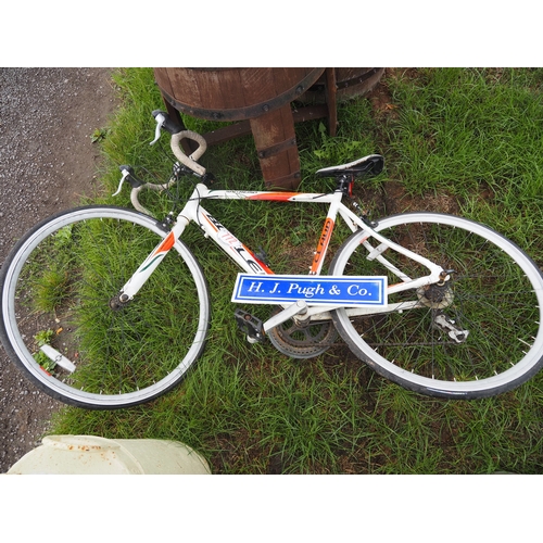Lot 772       