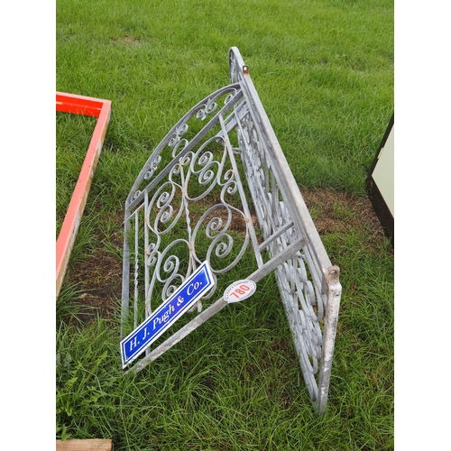 Lot 780       