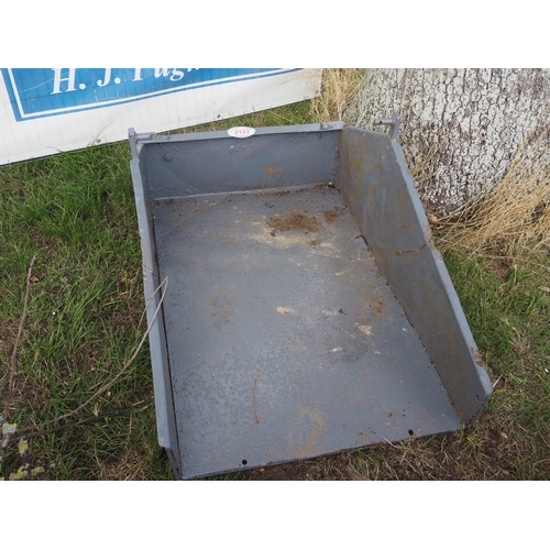 Lot 2137      