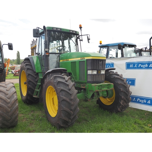 John Deere 7810 4WD tractor. Owned for 8 years, new tyres and batteries. Genuine sale. Reg. VU03 VCV. V5 and key in office