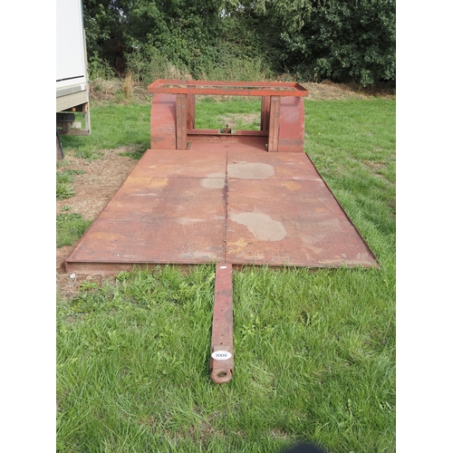 Lot 3008      
