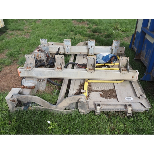 Lot 3018      