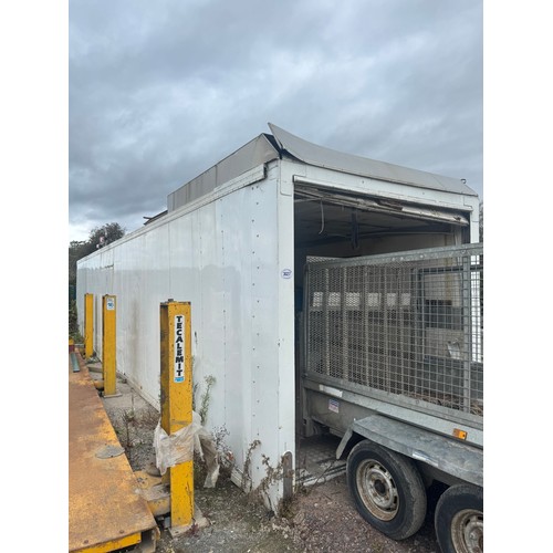 Lot 3027      