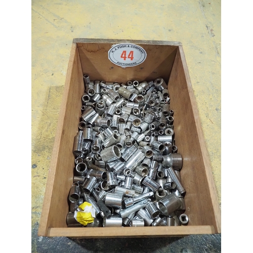Lot 44        