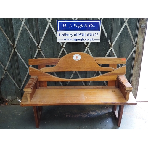 Lot 6         