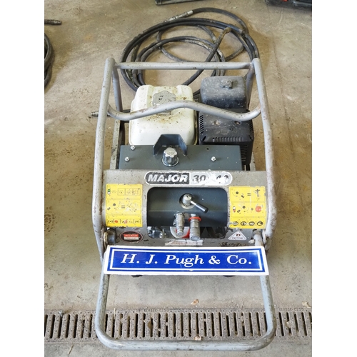 Lot 7         