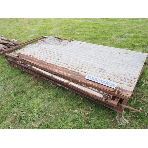 Lot 32        