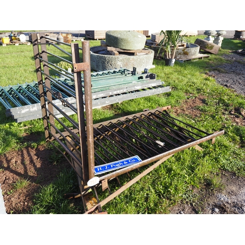 Lot 757       